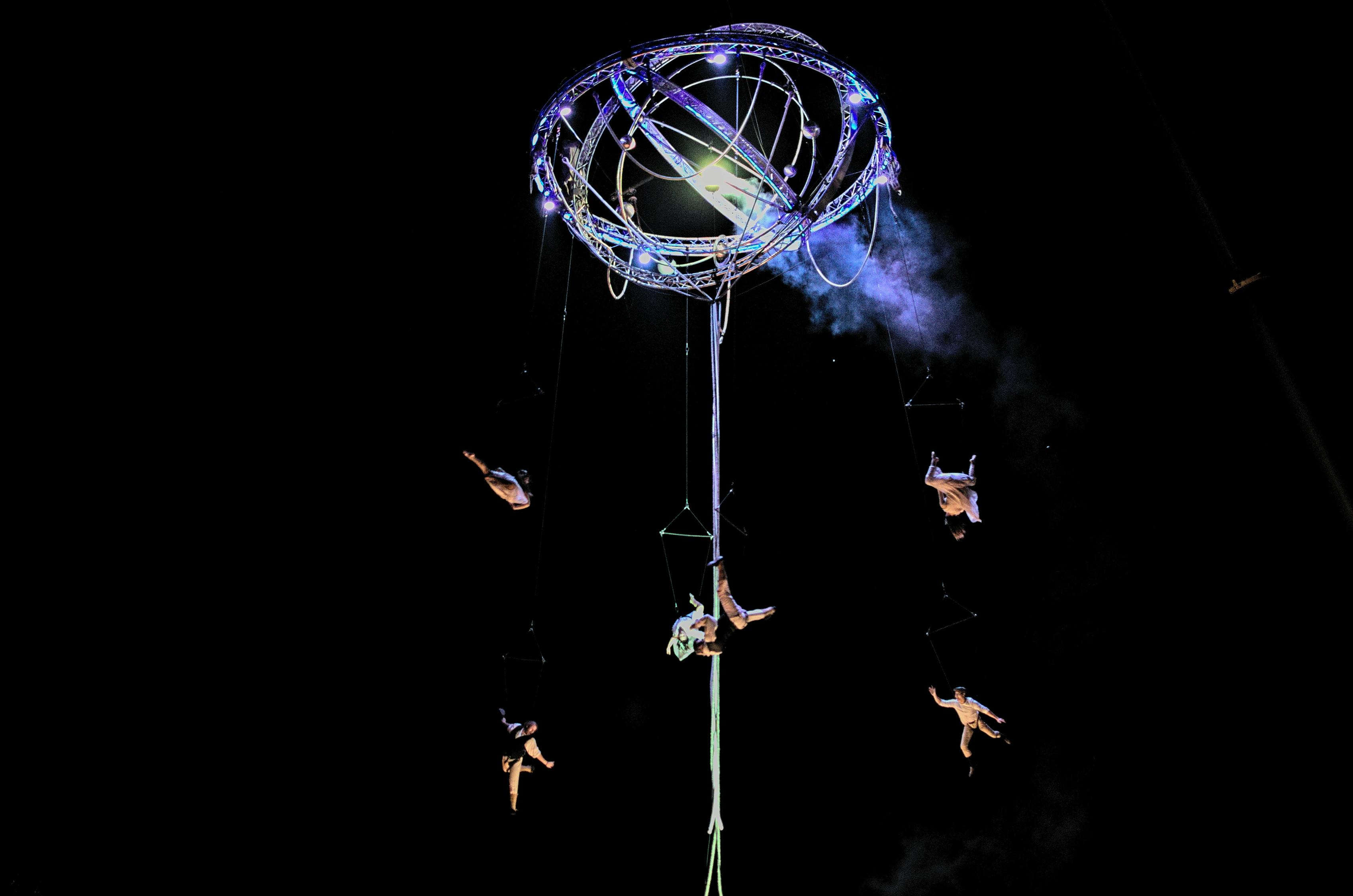 小草演員，堅(jiān)韌不拔的演藝之路閃耀星光