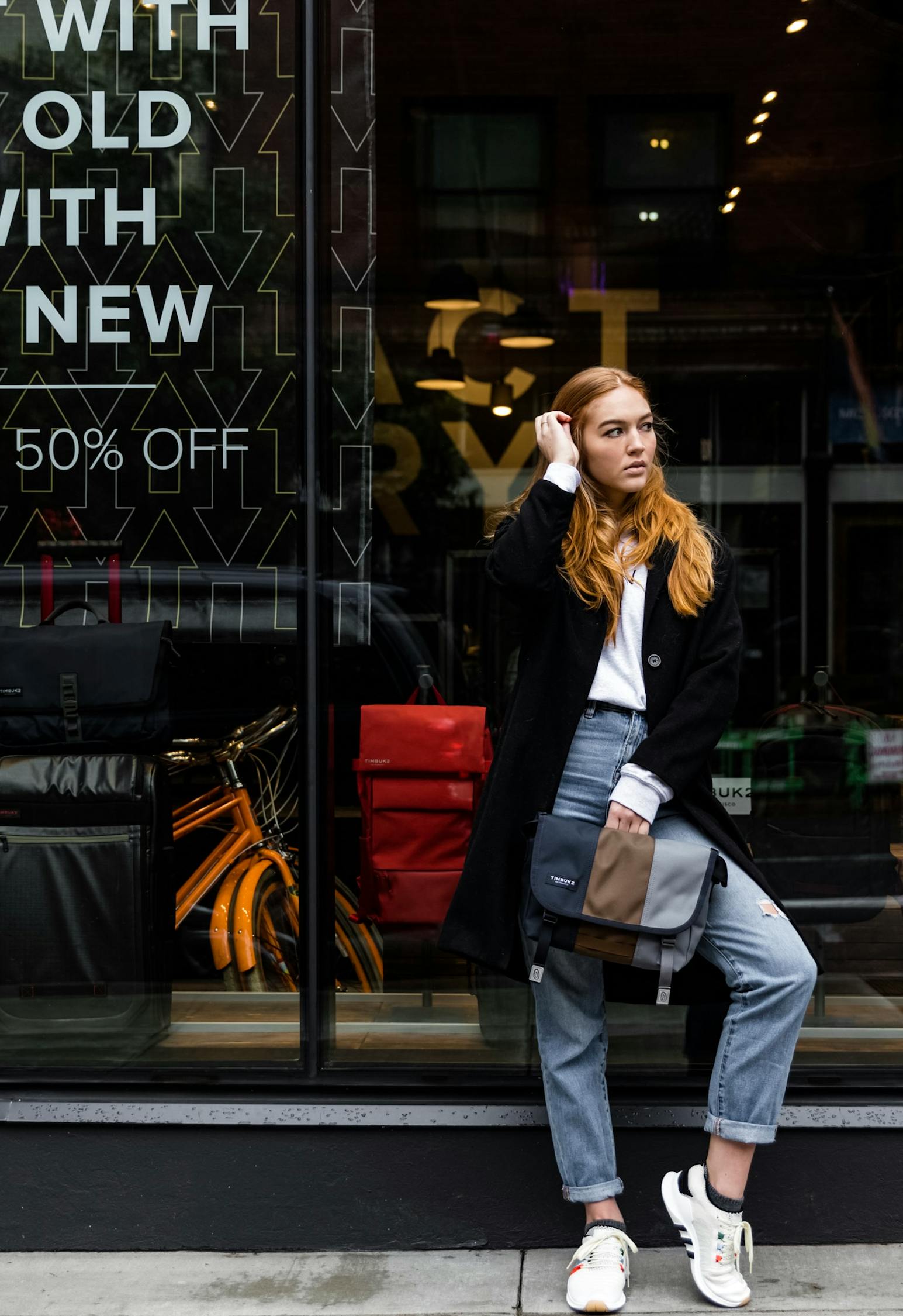 滕新力作驚艷亮相，引領(lǐng)潮流，展現(xiàn)獨(dú)特魅力