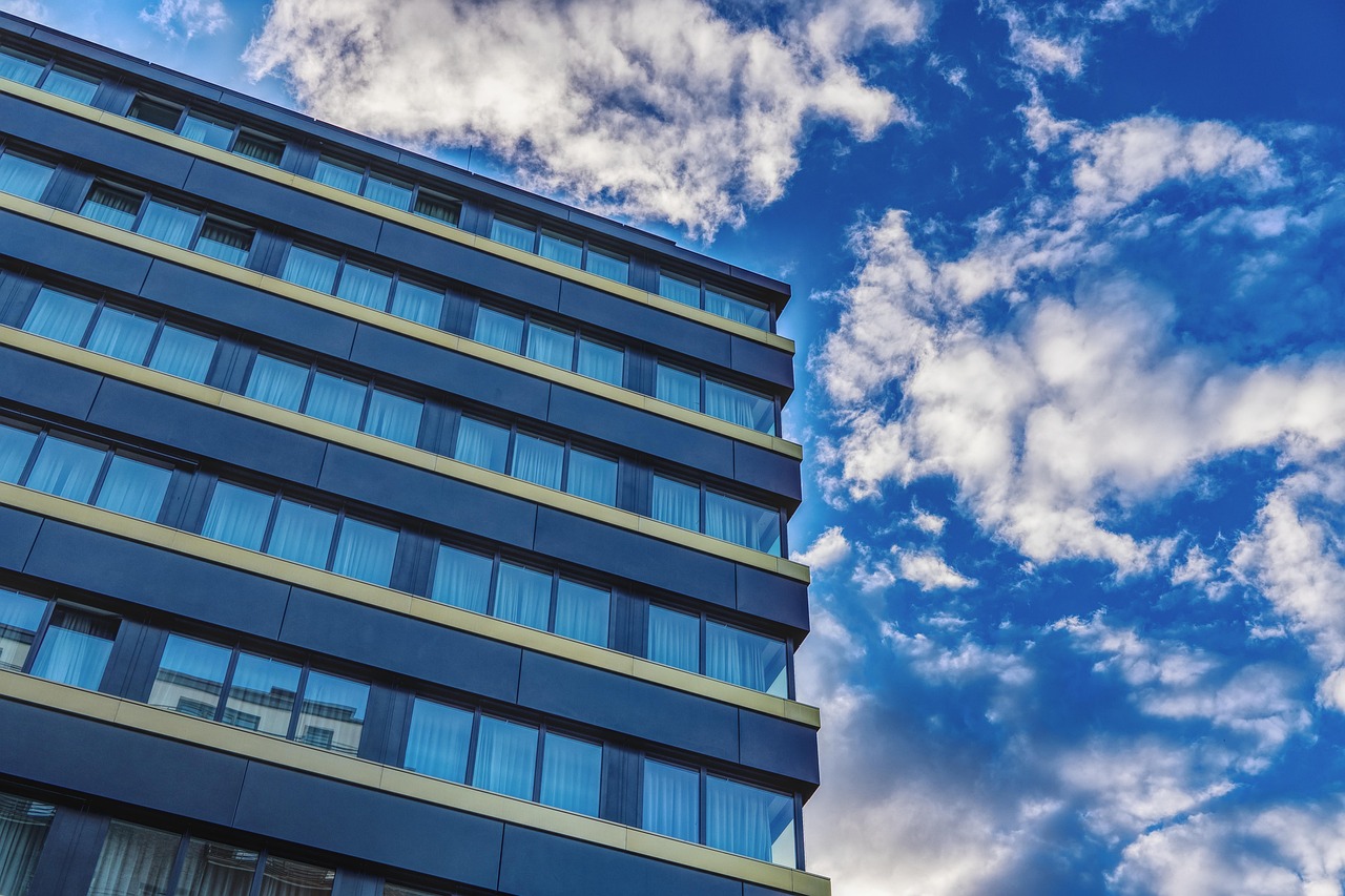 華發(fā)中城薈最新動態(tài)，引領城市發(fā)展的璀璨明珠，矚目新進展！