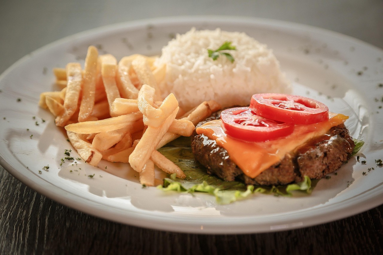 華萊士優(yōu)惠碼最新，美食省錢兩不誤，限時搶購！